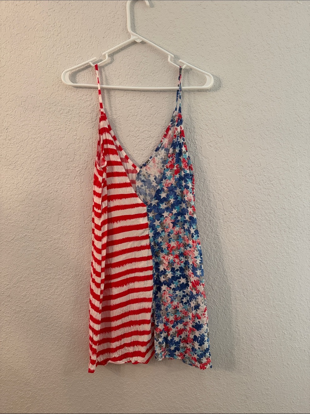 Women’s Red & Blue Patterned V-Neck Tank Top